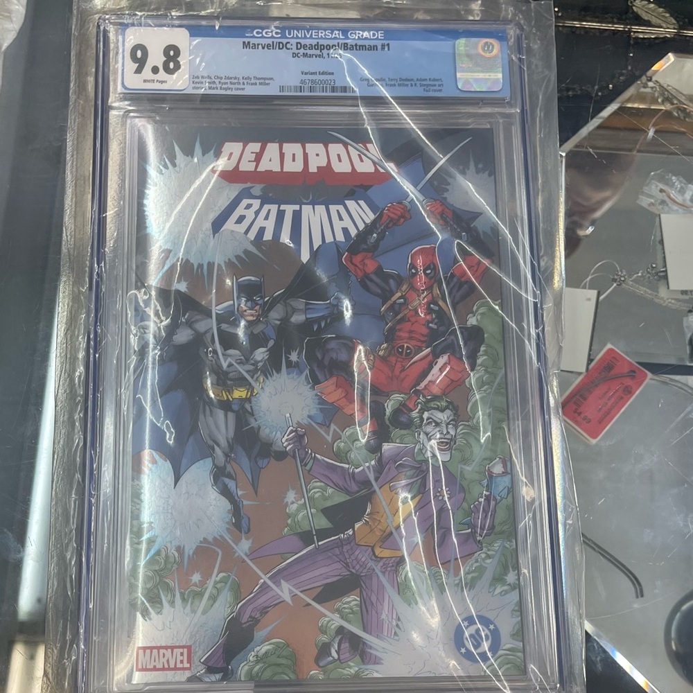 Marvel Deadpool/Batman #1 Comic - Red, Black, Purple Cover